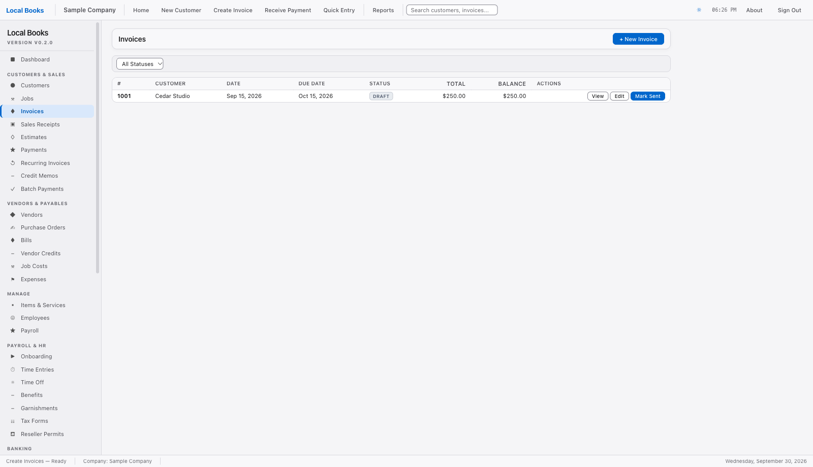 Local Books invoices screen with customer, due date, status, total and balance columns.